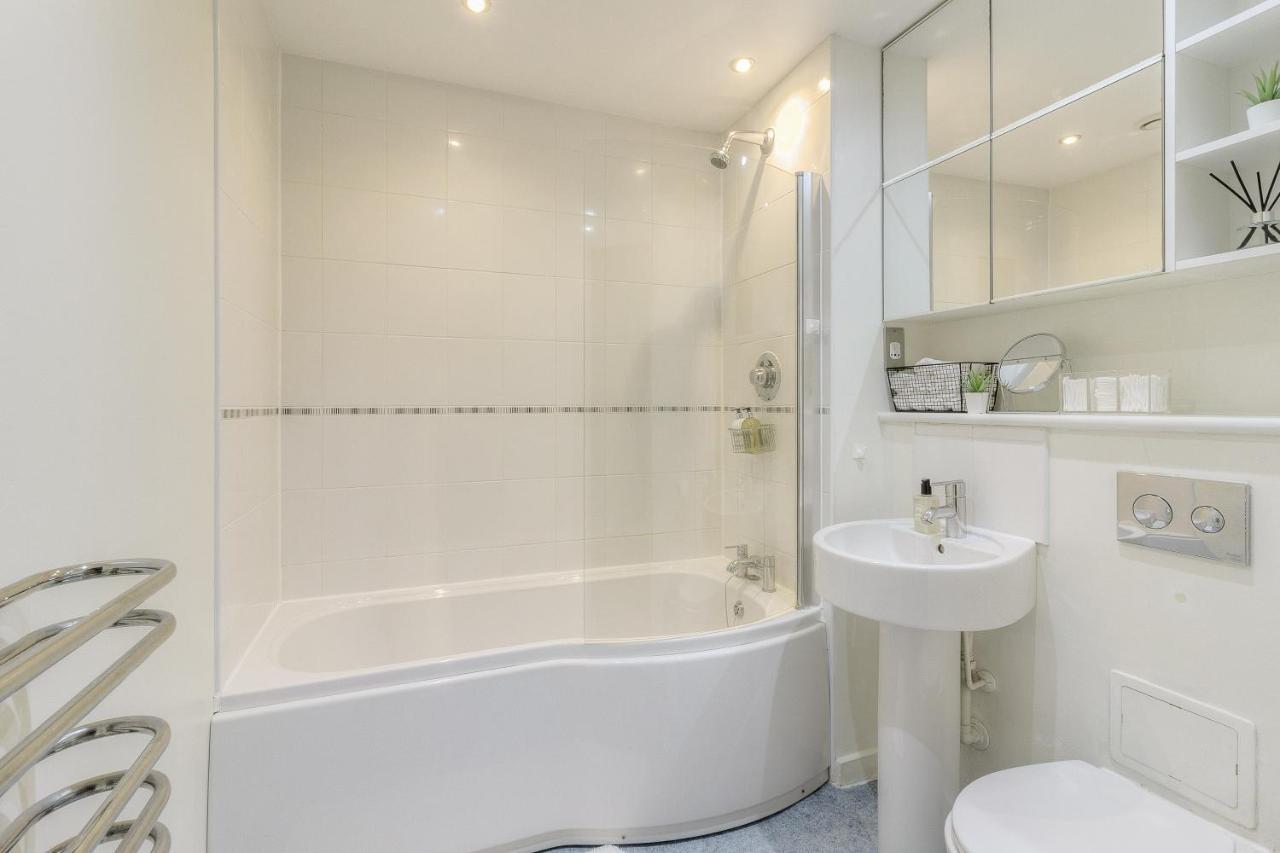Nest Easy - Alpha House Apartman Northampton Kültér fotó